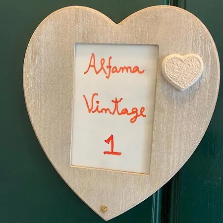 Alfama Vintage 1 Guests - Alfama Vintage 2 Five Guests - Alfama Vintage 3 Three Guests Apartament *