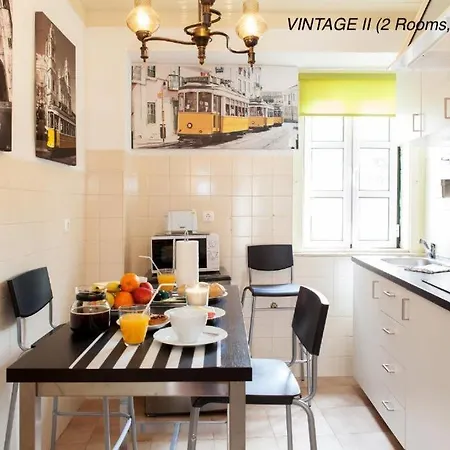 Alfama Vintage 1 Guests - Alfama Vintage 2 Five Guests - Alfama Vintage 3 Three Guests Apartament