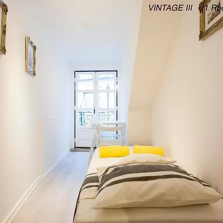 Alfama Vintage 1 Guests - Alfama Vintage 2 Five Guests - Alfama Vintage 3 Three Guests Apartment