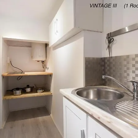 Alfama Vintage 1 Guests - Alfama Vintage 2 Five Guests - Alfama Vintage 3 Three Guests Apartament
