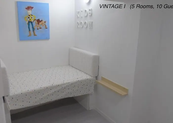 Alfama Vintage 1 Guests - Alfama Vintage 2 Five Guests - Alfama Vintage 3 Three Guests Lisboa