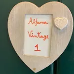Alfama Vintage 1 Guests - Alfama Vintage 2 Five Guests - Alfama Vintage 3 Three Guests Apartman *